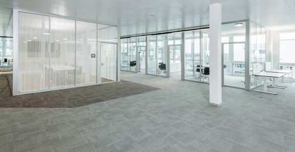 Fust_Bueros_2_0017 | Fust Büros Neubau Oberbüren | Architektur | Leo Boesinger Fotograf St. Gallen Spezialist für Portrait- Business- und Architekturfotografie