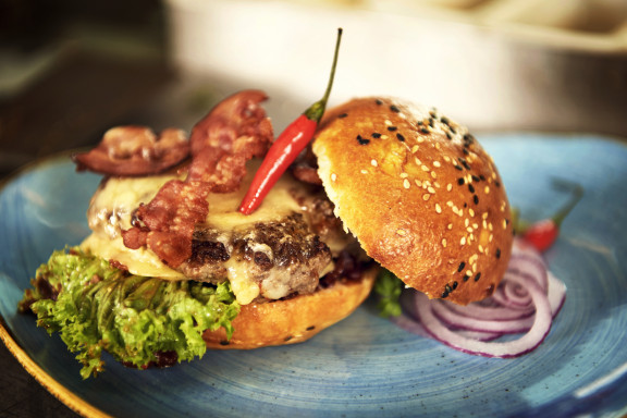 GPW_19_Restaurant_009 | Golfpark Waldkirch | Essen ins rechte Licht gerückt | Leo Boesinger Fotograf St. Gallen Spezialist für Portrait- Business- und Architekturfotografie