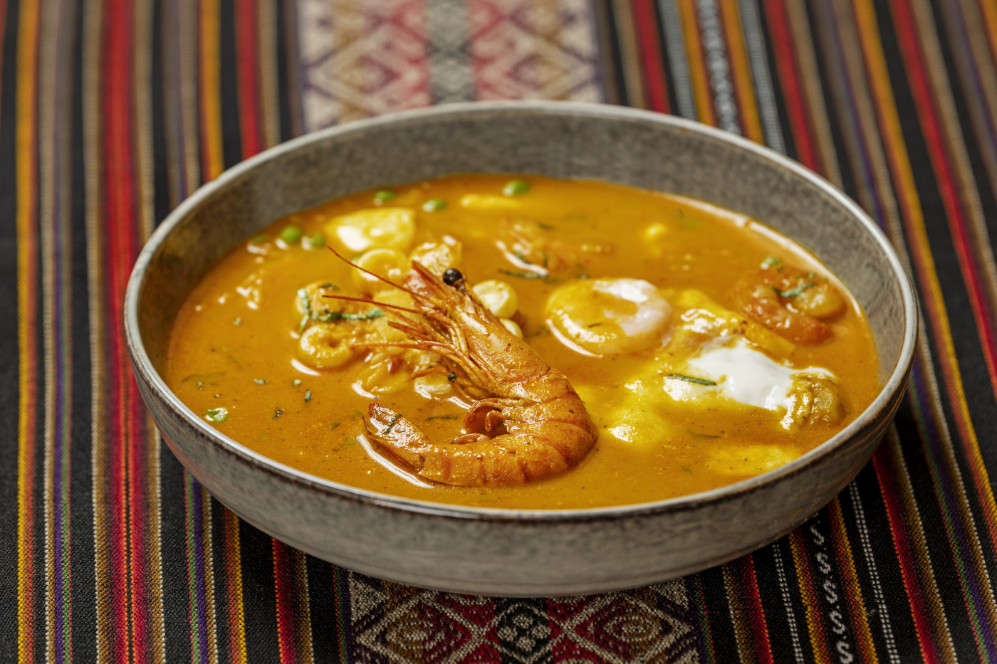 Essen_15_0009 | Miski Takiy | Essen ins rechte Licht gerückt | Leo Boesinger Fotograf St. Gallen Spezialist für Portrait- Business- und Architekturfotografie