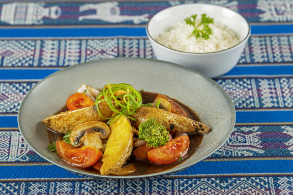 Essen_22_0005 | Miski Takiy | Essen ins rechte Licht gerückt | Leo Boesinger Fotograf St. Gallen Spezialist für Portrait- Business- und Architekturfotografie