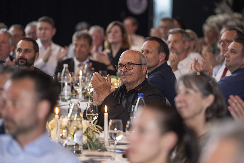 Wahlfeier_Rene_Walther_0527 | Wahlfeier im Presswerk Arbon | Events und Reportagen | Leo Boesinger Fotograf St. Gallen Spezialist für Portrait- Business- und Architekturfotografie