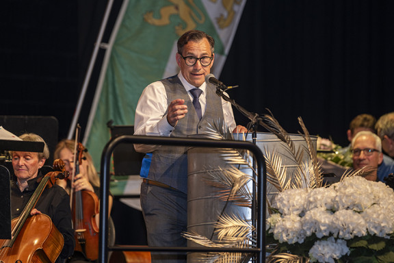 Wahlfeier_Rene_Walther_0677 | Wahlfeier im Presswerk Arbon | Events und Reportagen | Leo Boesinger Fotograf St. Gallen Spezialist für Portrait- Business- und Architekturfotografie