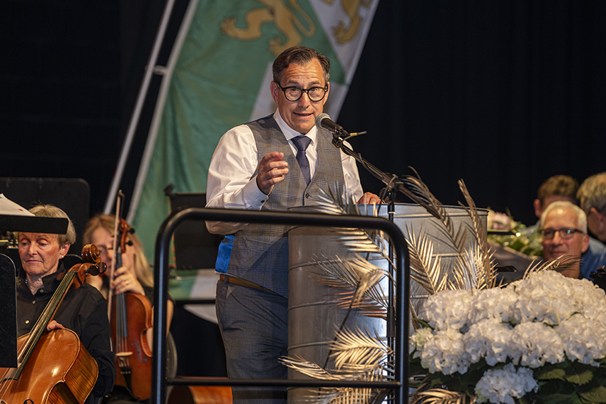 Wahlfeier_Rene_Walther_0677 | Wahlfeier im Presswerk Arbon | Events und Reportagen | Leo Boesinger Fotograf St. Gallen Spezialist für Portrait- Business- und Architekturfotografie