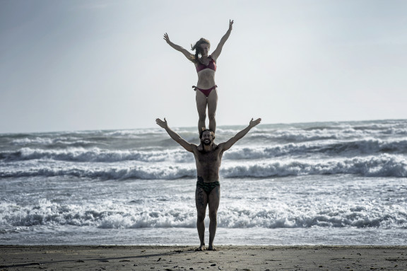 micolveglia_0080 | Akrobatik im Sturm – Magische Momente am Meer | Freie Arbeiten | Leo Boesinger Fotograf St. Gallen Spezialist für Portrait- Business- und Architekturfotografie