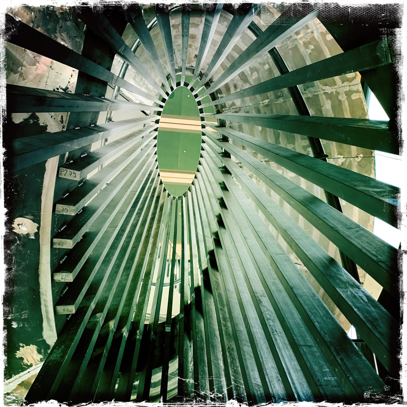 Hipstamatic_4159 | Hipstamatic | Freie Arbeiten | Leo Boesinger Fotograf St. Gallen Spezialist für Portrait- Business- und Architekturfotografie