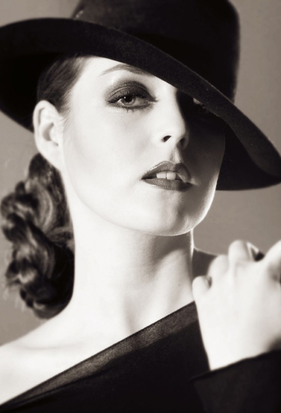 dclass-8517 | Dclass | Beauty | Gesichter im Fokus – Portraits & mehr | Leo Boesinger Fotograf St. Gallen Spezialist für Portrait- Business- und Architekturfotografie