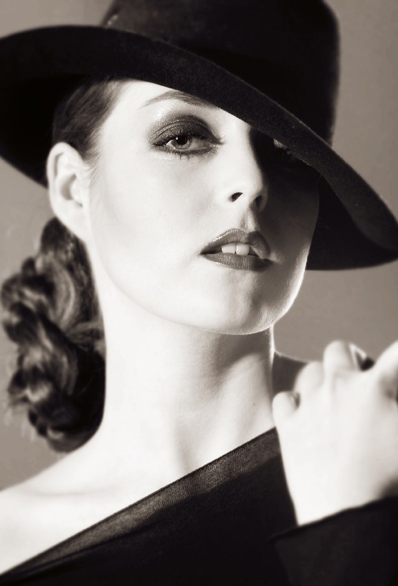 dclass-8517 | Dclass | Beauty | Gesichter im Fokus – Portraits & mehr | Leo Boesinger Fotograf St. Gallen Spezialist für Portrait- Business- und Architekturfotografie