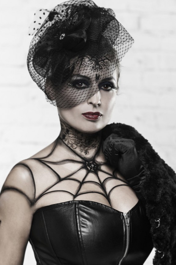 Visas_0129 | Visa Buch | Beauty | Gesichter im Fokus – Portraits & mehr | Leo Boesinger Fotograf St. Gallen Spezialist für Portrait- Business- und Architekturfotografie