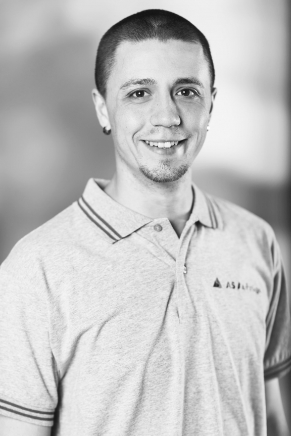 giuseppedelguidice | AS Aufzüge | Business | Gesichter im Fokus – Portraits & mehr | Leo Boesinger Fotograf St. Gallen Spezialist für Portrait- Business- und Architekturfotografie