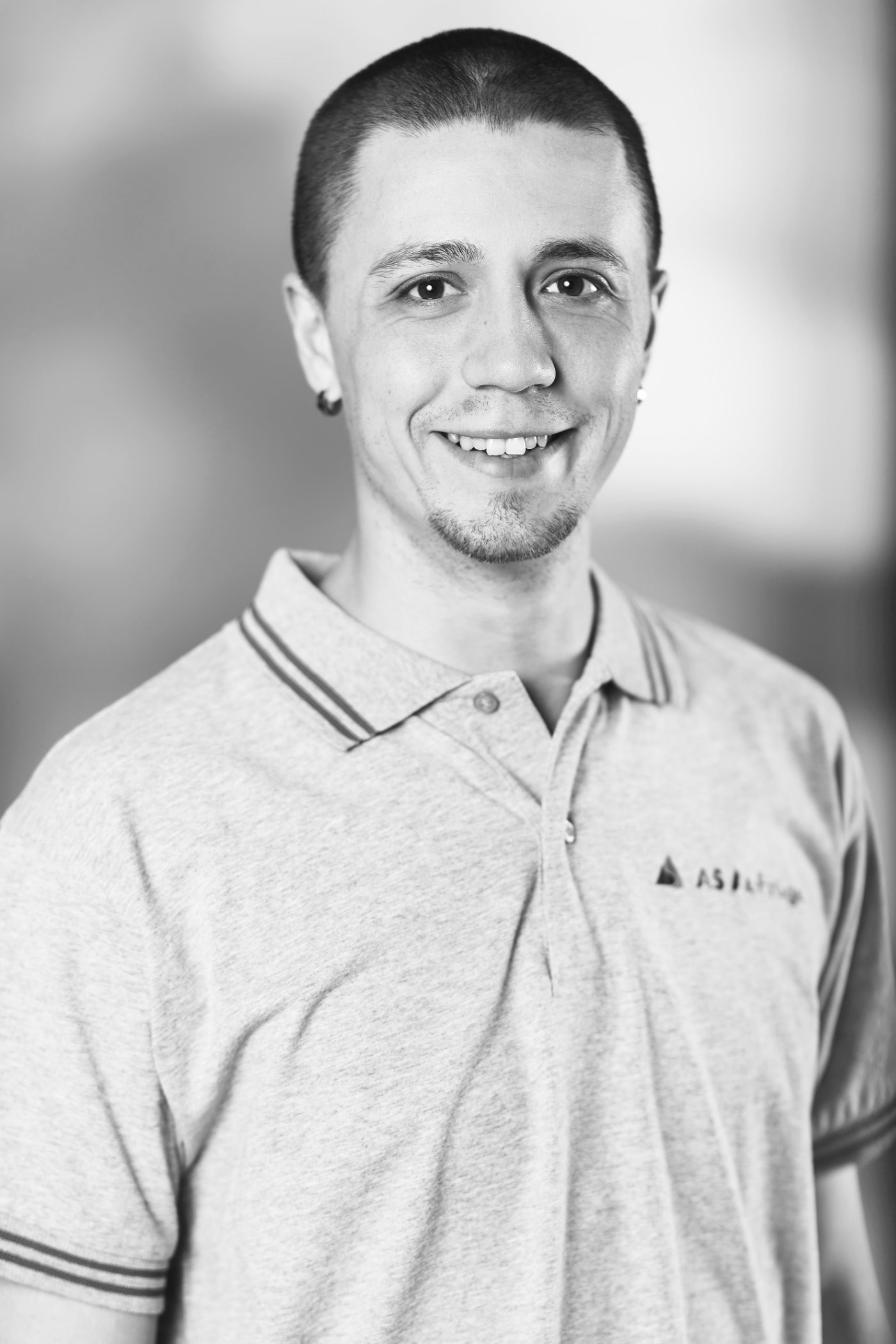 giuseppedelguidice | AS Aufzüge | Business | Gesichter im Fokus – Portraits & mehr | Leo Boesinger Fotograf St. Gallen Spezialist für Portrait- Business- und Architekturfotografie