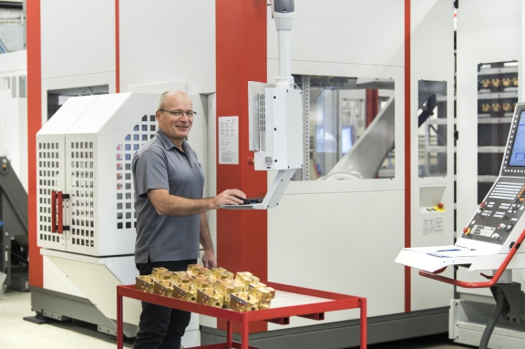 hbt100036 | HB Therm | Business | Gesichter im Fokus – Portraits & mehr | Leo Boesinger Fotograf St. Gallen Spezialist für Portrait- Business- und Architekturfotografie