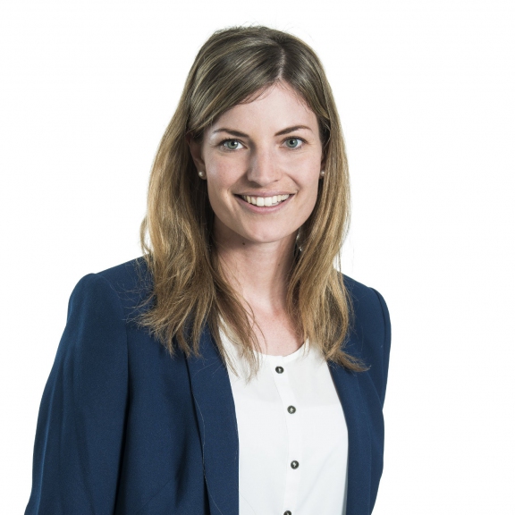 klegersabina0005 | Migros Ostschweiz | Business | Gesichter im Fokus – Portraits & mehr | Leo Boesinger Fotograf St. Gallen Spezialist für Portrait- Business- und Architekturfotografie