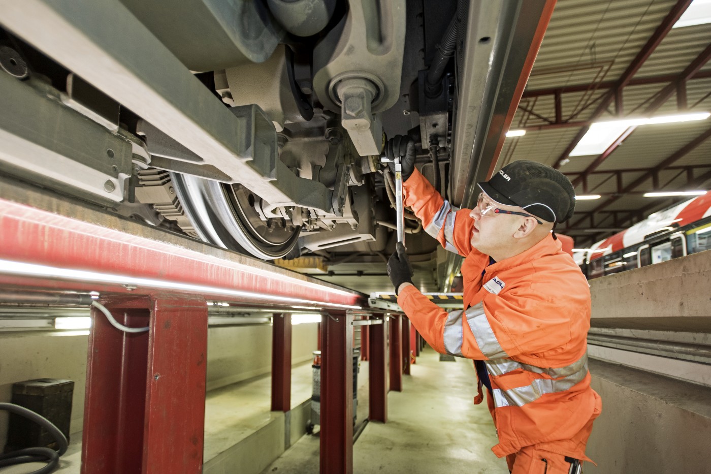 Stadler_Wil_Mech_2_0016 | Zugwerkstatt Wil für Thurgaumobil | Business | Gesichter im Fokus – Portraits & mehr | Leo Boesinger Fotograf St. Gallen Spezialist für Portrait- Business- und Architekturfotografie