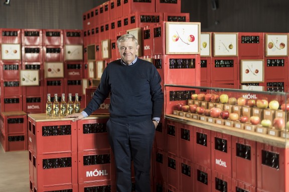 EKT_Ernst_Moehl_0018 | EKT Konzernbericht Bilder von Prominenten Thurgauern | Portraits | Gesichter im Fokus – Portraits & mehr | Leo Boesinger Fotograf St. Gallen Spezialist für Portrait- Business- und Architekturfotografie