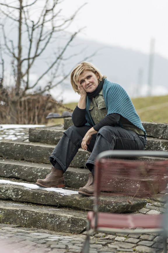 I_Tekenbroek_0033 | Ingrid Tekenbroek Künstlerin | Portraits | Gesichter im Fokus – Portraits & mehr | Leo Boesinger Fotograf St. Gallen Spezialist für Portrait- Business- und Architekturfotografie