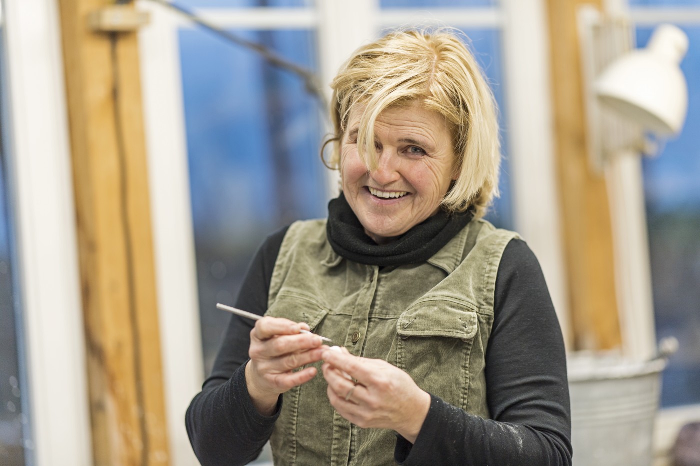 I_Tekenbroek_0073_c | Ingrid Tekenbroek Künstlerin | Portraits | Gesichter im Fokus – Portraits & mehr | Leo Boesinger Fotograf St. Gallen Spezialist für Portrait- Business- und Architekturfotografie