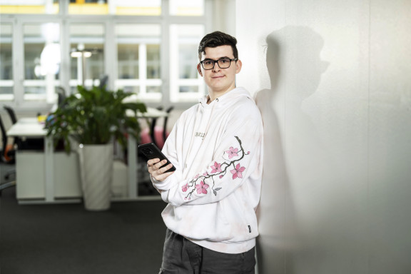 IMS_04_3_0007 | Mitarbeiterportraits für Brisoft in Bern und Basel | Portraits | Gesichter im Fokus – Portraits & mehr | Leo Boesinger Fotograf St. Gallen Spezialist für Portrait- Business- und Architekturfotografie