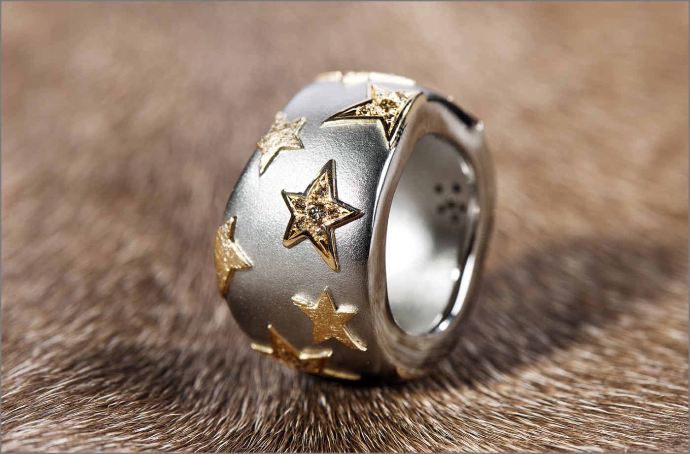 schmuck05ringsterne0012 | Schmuck | Produkt- & Industriefotografie | Leo Boesinger Fotograf St. Gallen Spezialist für Portrait- Business- und Architekturfotografie