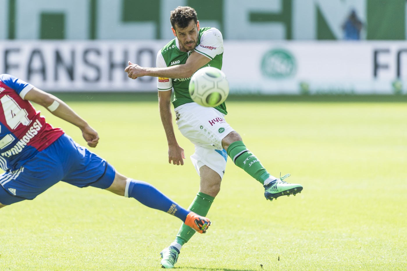 barnetta060518fcb0215 | FCSG Spielbilder | Sportfotografie | Leo Boesinger Fotograf St. Gallen Spezialist für Portrait- Business- und Architekturfotografie