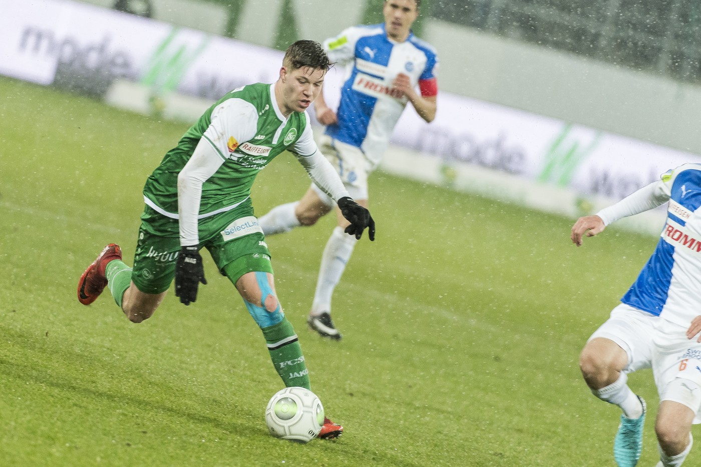 iten180317fcsggc0864 | FCSG Spielbilder | Sportfotografie | Leo Boesinger Fotograf St. Gallen Spezialist für Portrait- Business- und Architekturfotografie