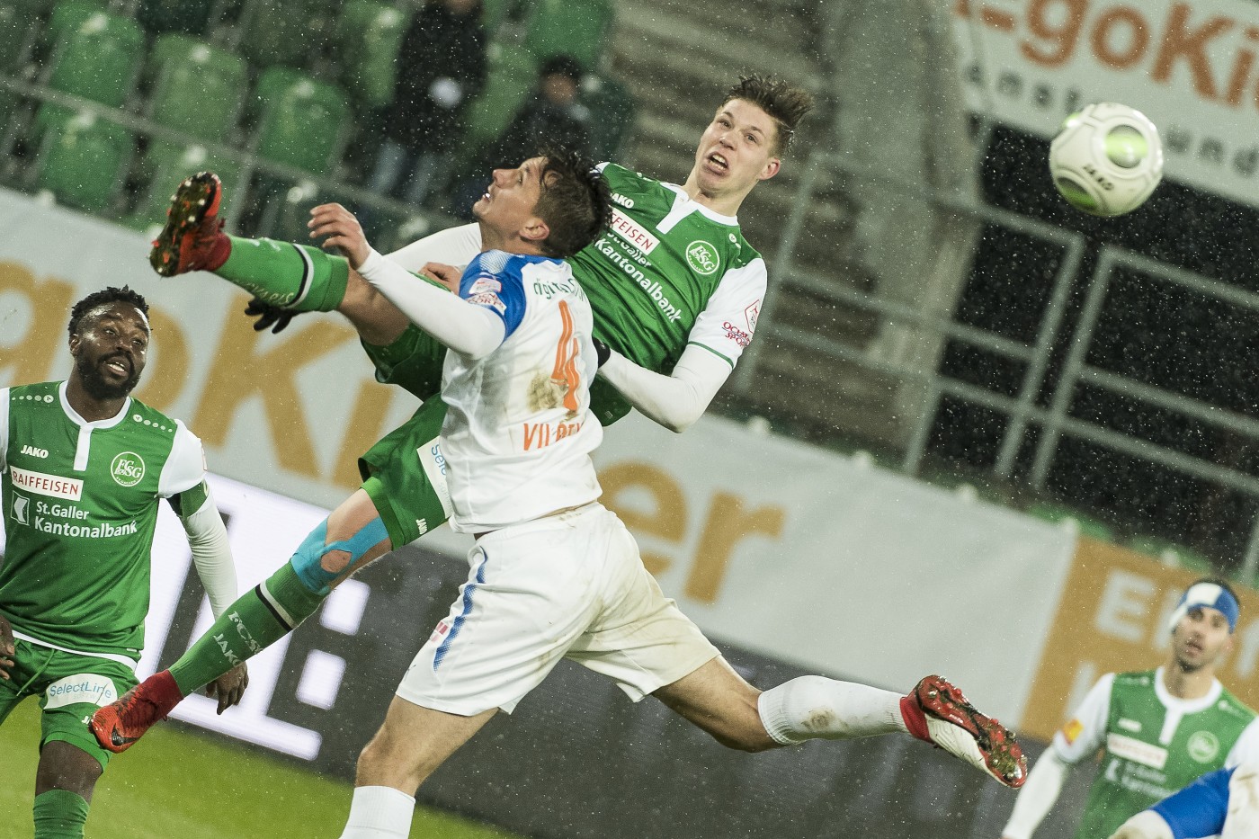 iten180317fcsggc1005 | FCSG Spielbilder | Sportfotografie | Leo Boesinger Fotograf St. Gallen Spezialist für Portrait- Business- und Architekturfotografie