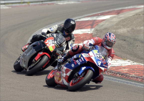 hondadijon0016 | Honda Amateurrennen | Sportfotografie | Leo Boesinger Fotograf St. Gallen Spezialist für Portrait- Business- und Architekturfotografie