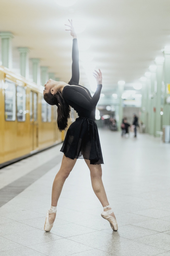 nadika302854 | Tanz Berlin | Sportfotografie | Leo Boesinger Fotograf St. Gallen Spezialist für Portrait- Business- und Architekturfotografie