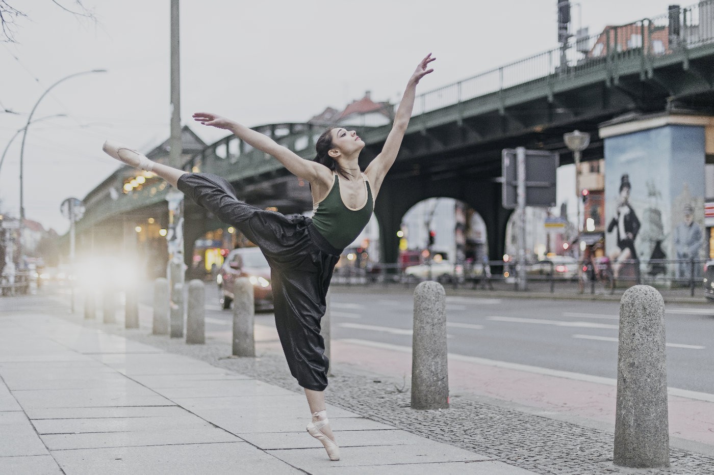 nadika400301 | Tanz Berlin | Sportfotografie | Leo Boesinger Fotograf St. Gallen Spezialist für Portrait- Business- und Architekturfotografie