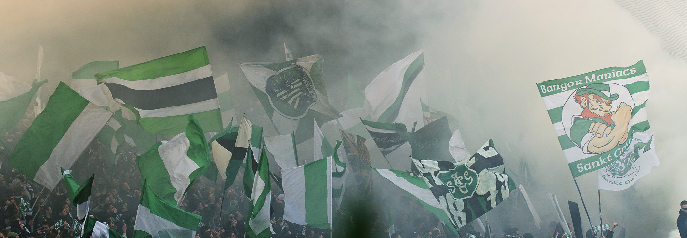 Fahnen_15_03_15_FCB_0721 | FCSG Imagebilder | Werbung in Bildern – Marken sichtbar machen | Leo Boesinger Fotograf St. Gallen Spezialist für Portrait- Business- und Architekturfotografie