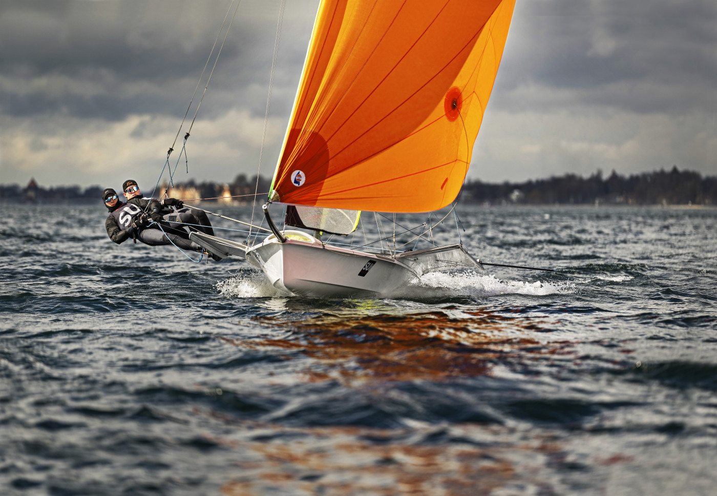 Segeln_3443_G | Kreative Werbefotografie für die ZBW – ausgezeichnet mit dem German Brand Award | Werbung in Bildern – Marken sichtbar machen | Leo Boesinger Fotograf St. Gallen Spezialist für Portrait- Business- und Architekturfotografie