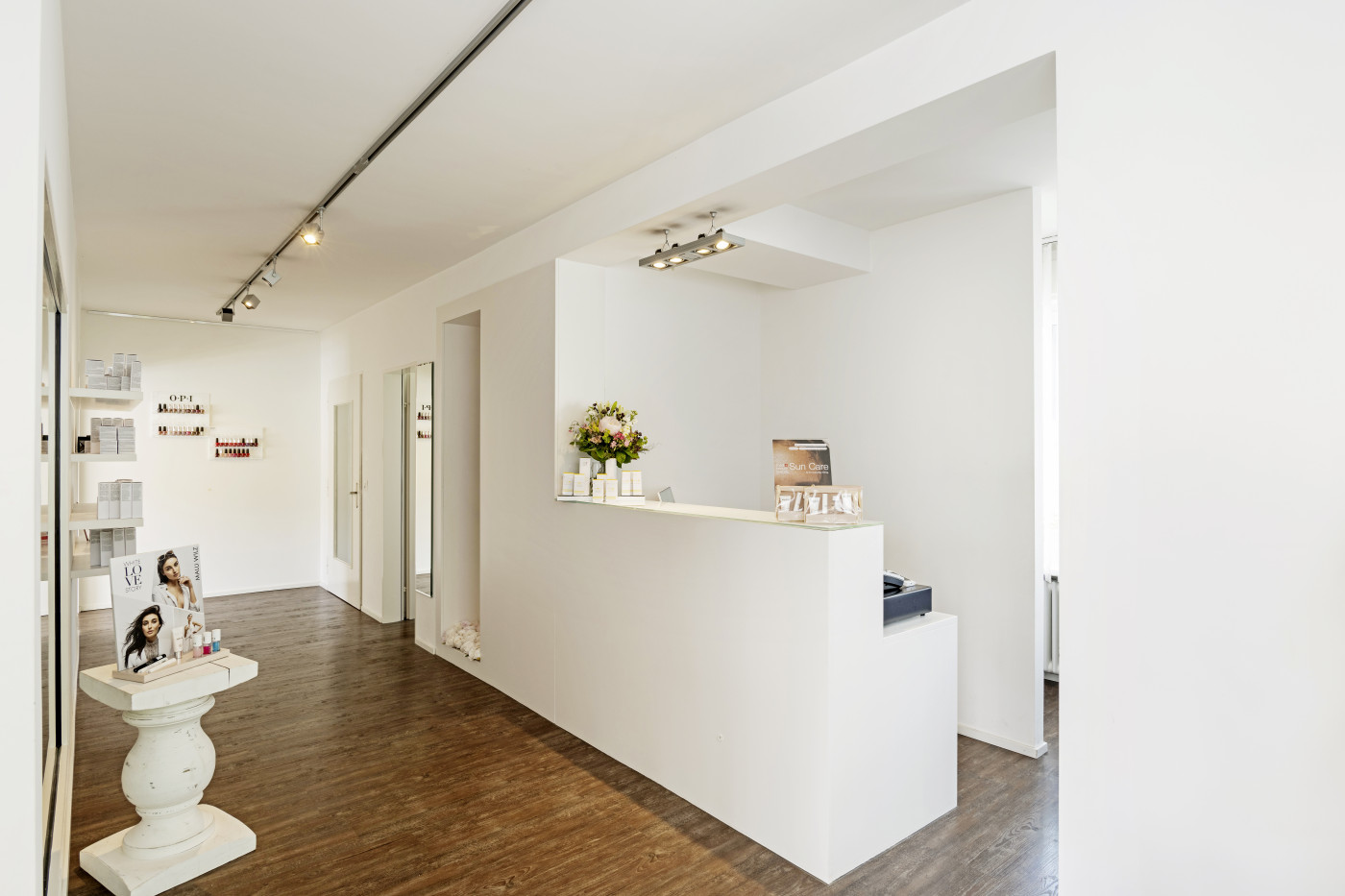 A_E_37_0003 | Schönheit im Fokus – Shooting für das Kosmetikinstitut Andrea Eugster | Werbung in Bildern – Marken sichtbar machen | Leo Boesinger Fotograf St. Gallen Spezialist für Portrait- Business- und Architekturfotografie