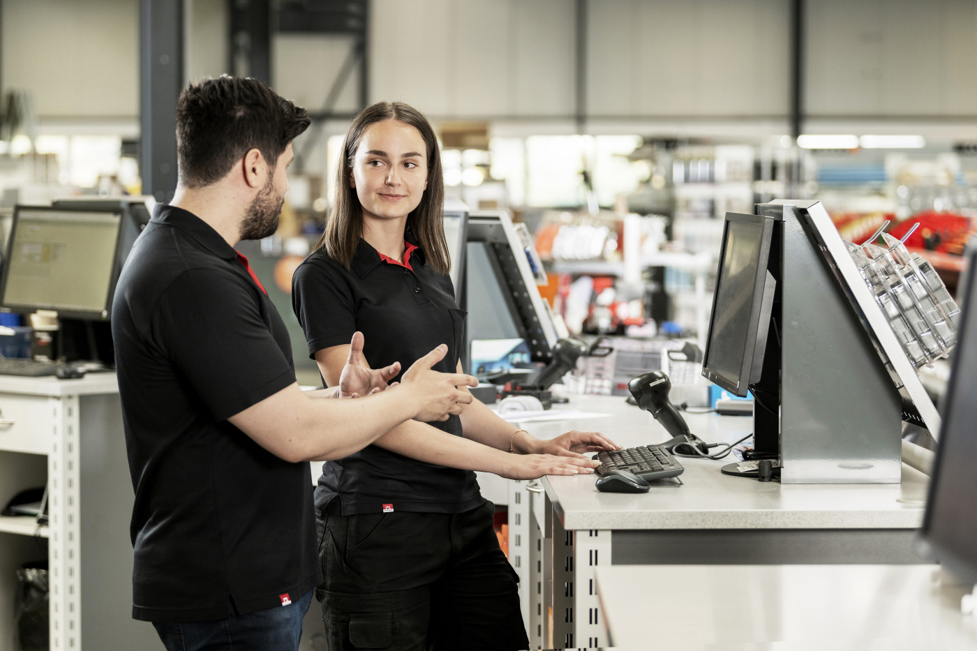 SFS_Lehrberufe_06_3_0019 | SFS Auszubildende | Werbung in Bildern – Marken sichtbar machen | Leo Boesinger Fotograf St. Gallen Spezialist für Portrait- Business- und Architekturfotografie